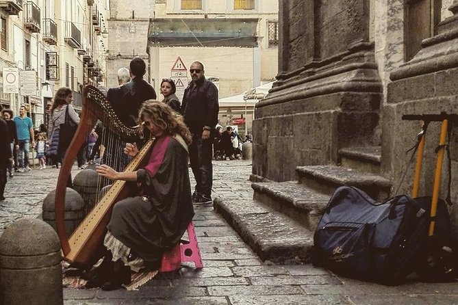 360 ° Naples. THE historic center of the city - Start at Piazza del Gesù Nuovo: the mood-setter