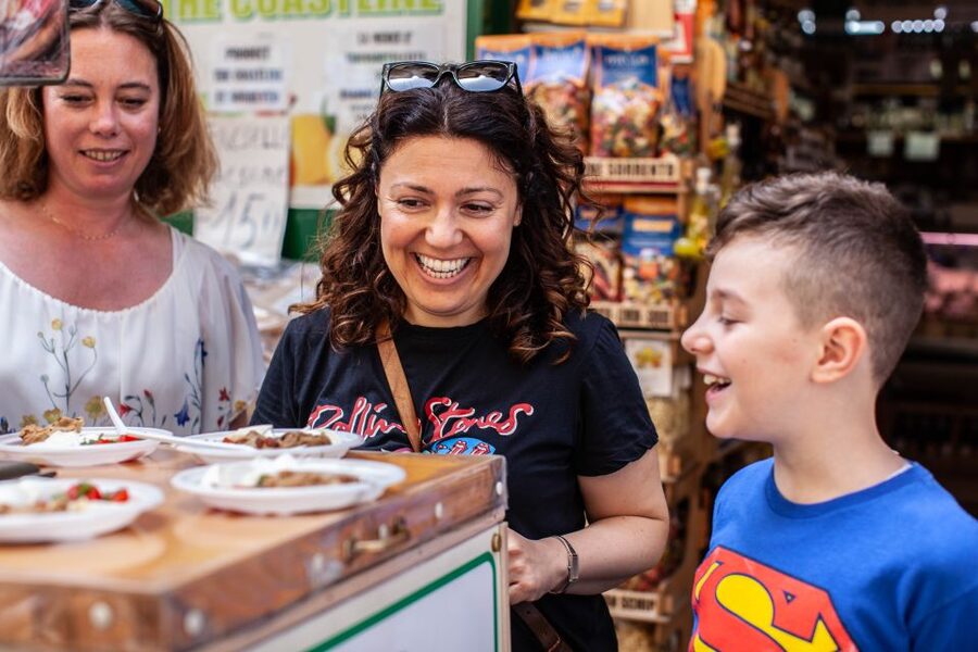A taste of Napoli: Food Walking Tour with Local Tour Guide - Spanish Quarter walking, legends, and how the guide turns streets into a story