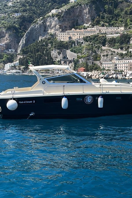 Amalfi Coast: boat tour - Positano Capri views - Sailing the coast: Saracen tower views and the Fiordo di Furore