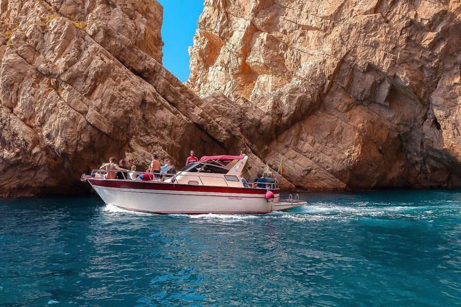 Amalfi Coast: Full-Day Cruise from Sorrento - Getting from Sorrento to the yacht without wasting your morning