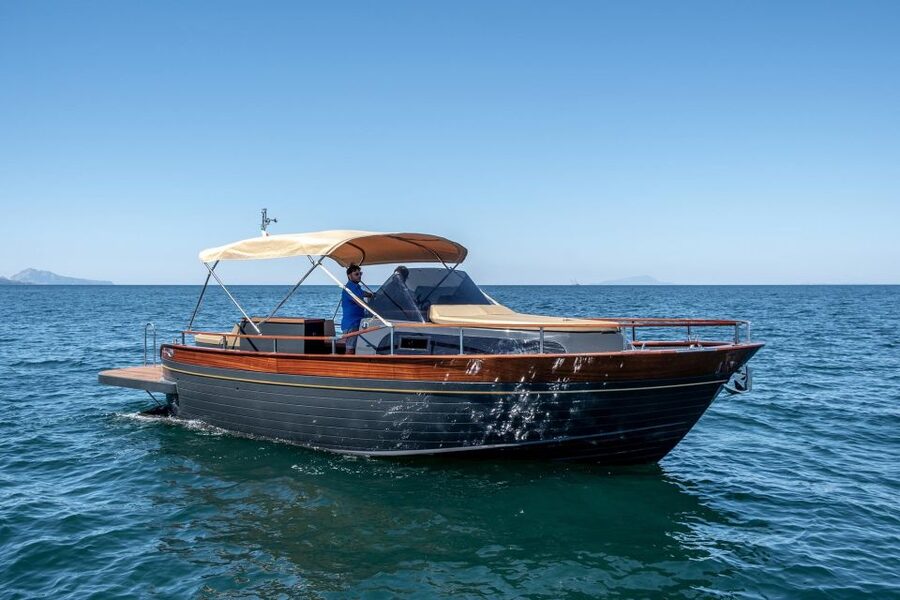 Amalfi Coast: Romantic Sunset Cruise with Music & Cocktails - Onboard Aperitif Time: Local Snacks and an Open Bar
