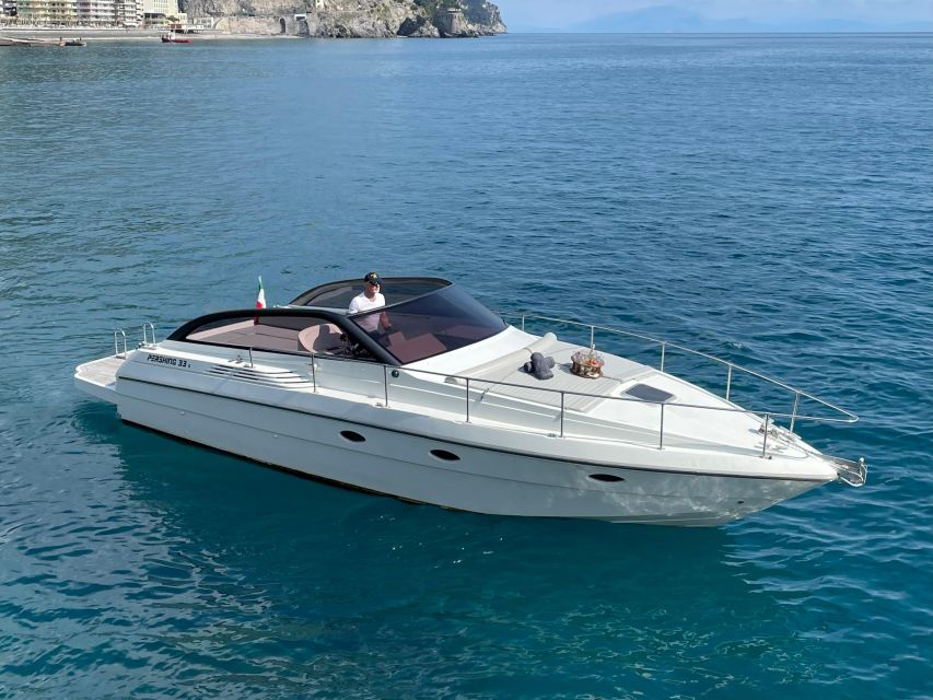 Amalfi Coast: Scenic Boat Private Tour with Aperitif - Aperitif with Prosecco and limoncello: the feel-good part that also keeps the day moving