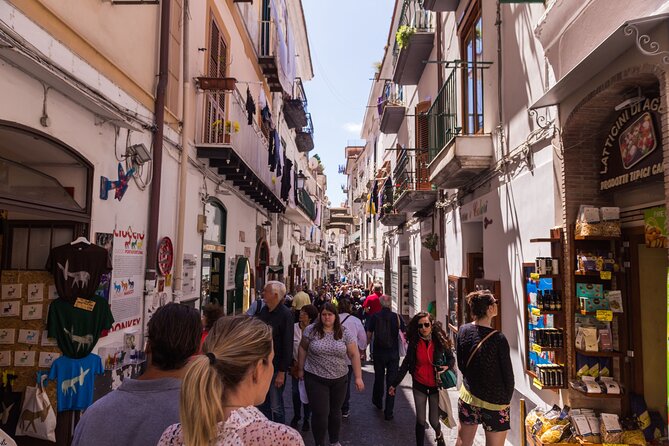 Amalfi, Positano and Ravello: Boat Tour from Naples - The morning setup: pickup in Naples and transfer to Torre del Greco