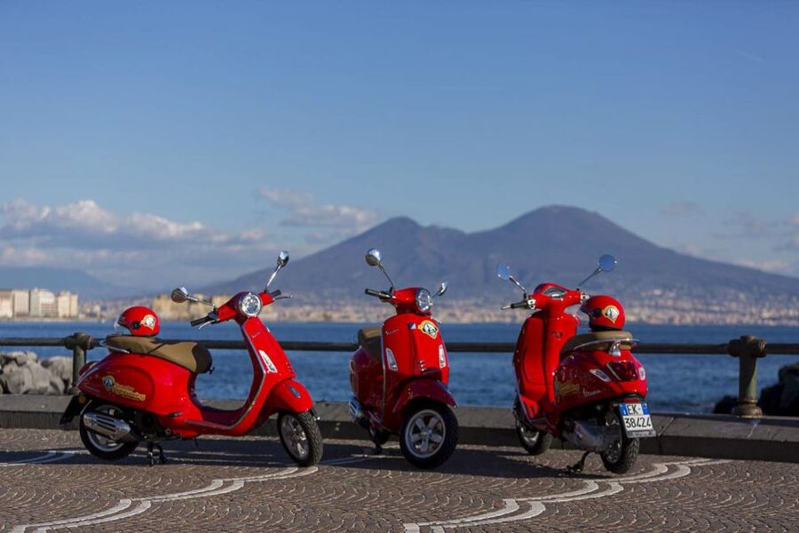 Amazing audioguided Vespa Tour of Naples - with driver - Guides matter: what you can learn from the way they operate
