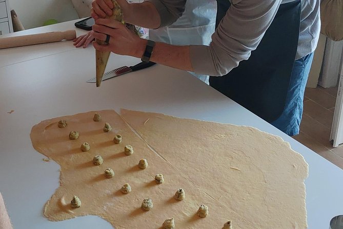 Authentic Cooking with Locals: Meal, Wine & Scenic Views - Why Praiano’s home-kitchen style beats the big-name cooking class