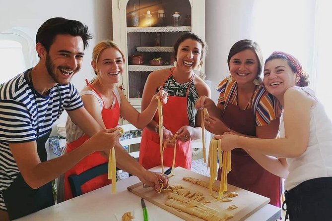 Authentic Cooking with Locals: Meal, Wine & Scenic Views - Meeting near La Praia, NaturArte, and the Praiano watchtower area