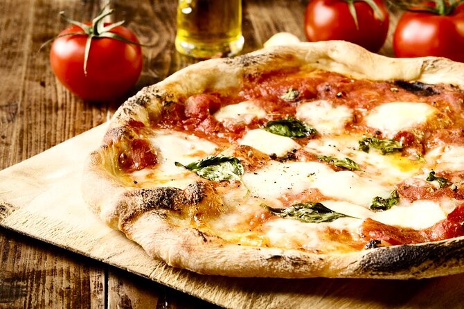 Authentic Naples Food Tour with 8+ Tastings of Pizza, Wine & More - A smart way to eat your bearings in Naples’ old center