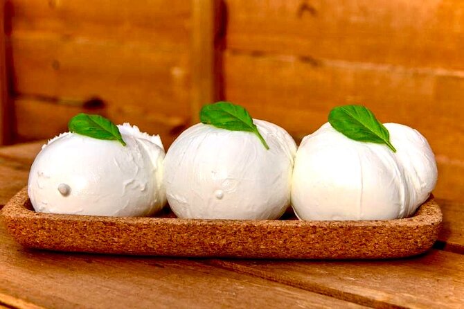 Authentic Naples Food Tour with 8+ Tastings of Pizza, Wine & More - Value check: $105.21 for pizza, mozzarella, wine, spritz, and more