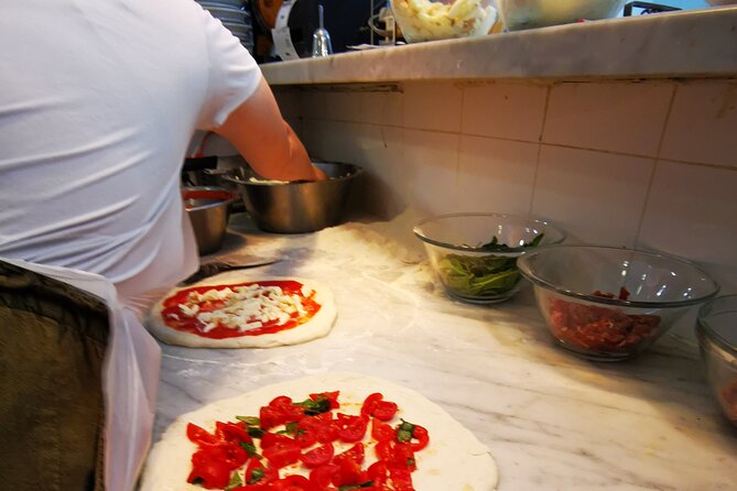 Authentic Pizza Making Class in Naples with Appetizers and Drink - Who should think twice
