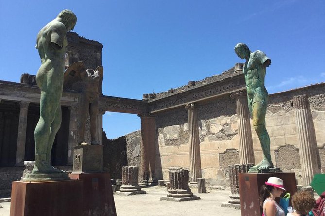 Best of Amalfi Coast & Pompeii: Exclusive Private Day Experience - Sorrento: where your shopping and snack plan comes together