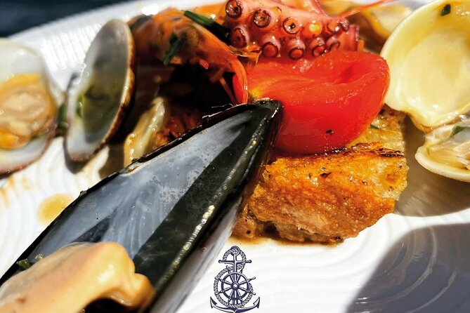 Boat excursion with lunch on board to discover Ischia - Why an Ischia boat day with lunch feels like the best use of your time