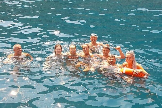 Boat excursion with lunch on board to discover Ischia - Sorgeto thermal bay: why “natural thermal seawater” is the selling point