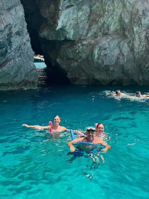 Capri: 2-hour boat tour of the caves and stacks - The Captain and Guide Factor: Why Davide Makes It Work