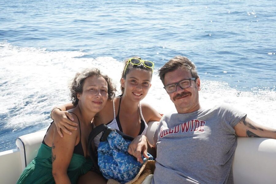 Capri Boat Tour Experience - Onboard Comfort: Restroom, Wi-Fi, and the Included Bar