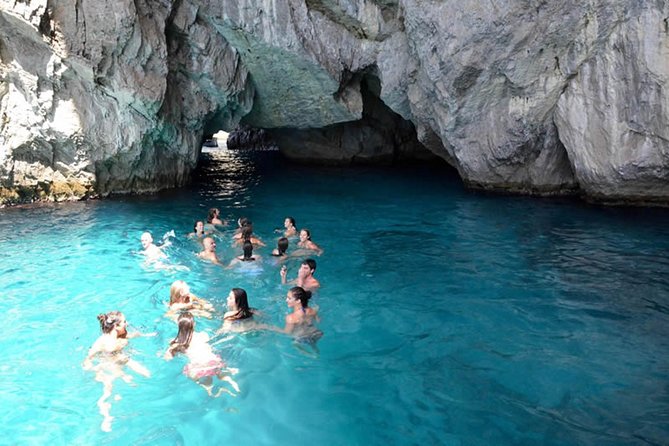 Capri Boat tour from Positano with Light Lunch, Drinks & Swim - The Positano to Dock Transfer: The Part You Should Not Ignore