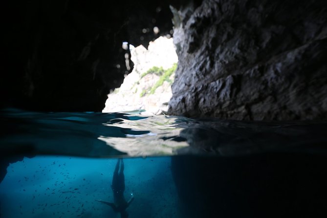 Capri Boat tour from Positano with Light Lunch, Drinks & Swim - Light Lunch, Snacks, and Drinks: This Is Included Value, Not Just a Token