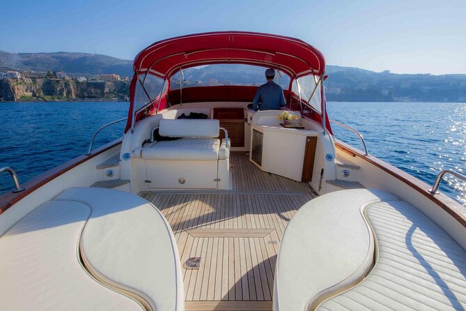 Capri Boat Tour | Full Day - Meet Your Captain and Set the Day Plan in English