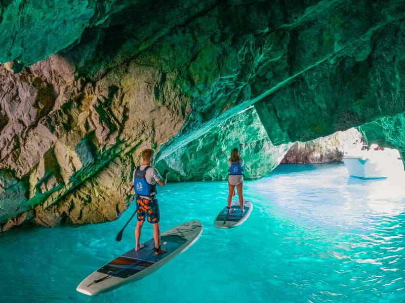 Capri: Caves and Beaches Paddle Board Tour. Photos included - Key things that make this tour worth it