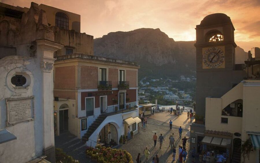 Capri: DIY Day Trip with Blue Grotto, Funicular & Lunch - Should You Book Capri Day Tour Gold?