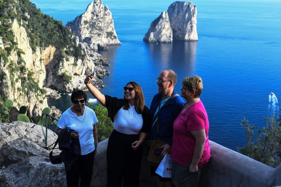 Capri: Guided Capri and Anacapri Experience - Meeting at Via Cristoforo Colombo 55, then letting the day run