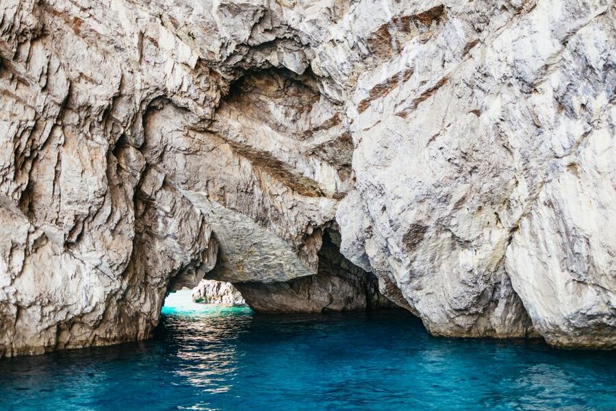 Capri: Island Boat Trip with Grottos - The Blue Grotto Option: Ticket Cost, Waiting Time, and What Can Go Wrong
