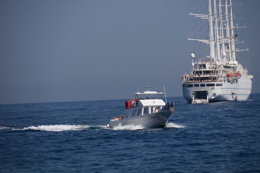 Capri: Island Sightseeing Tour with Blue Grotto Stop - When This Tour Makes Sense, and When It Doesn’t