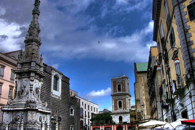 Central Naples Bike Tour - Palazzo Reale and Chiesa del Gesu Nuovo: Baroque Naples at street speed