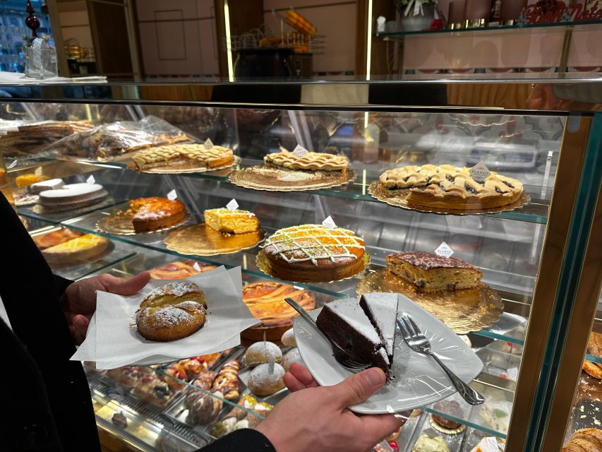 Chocolate and Pastry tasting tour in Napoli Old Town - Key highlights in 60 seconds