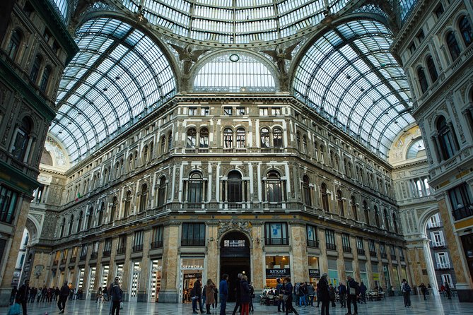 City Sightseeing Naples Hop-On Hop-Off Bus Tour - Seats, weather, and the open-air top reality