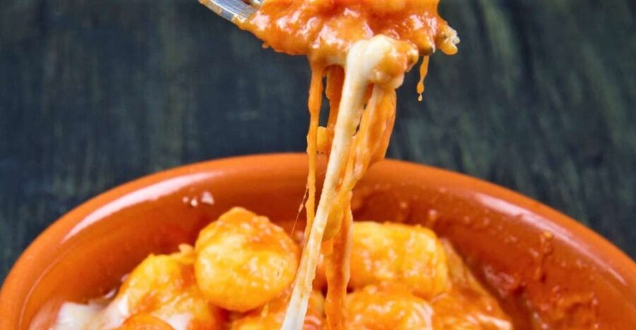 Cooking Class - Gnocchi like an Italian Grandma - Meeting the chef at his home in Naples