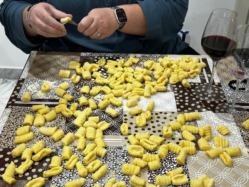 Cooking Class - Gnocchi like an Italian Grandma - Making gnocchi dough and shaping them the right way