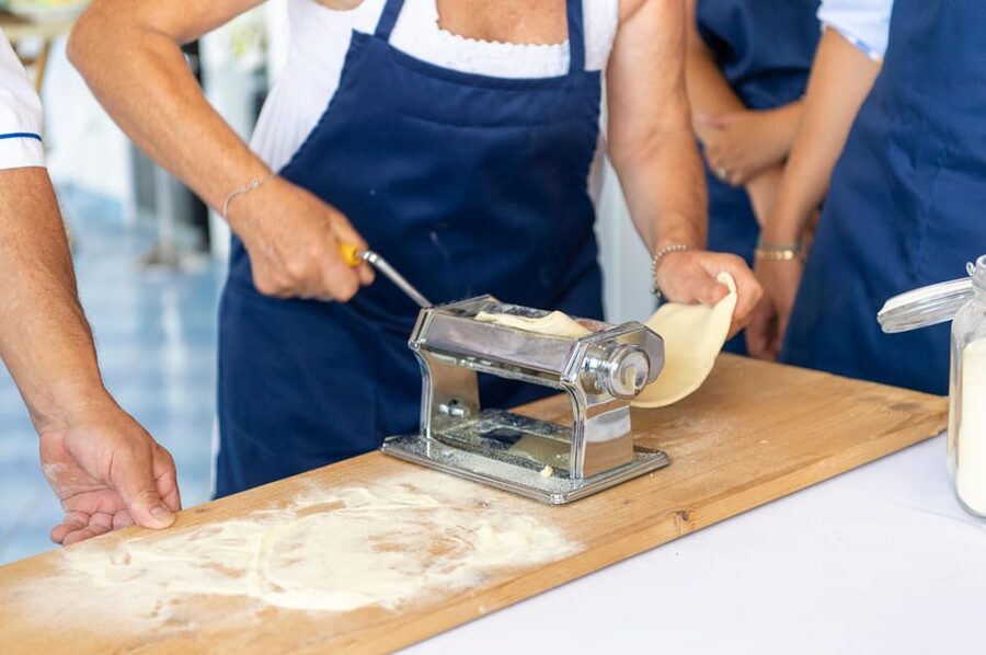 Cooking class: How to make Ravioli, Tagliatelle & Tiramisù! - Small group learning: the practical reason you will enjoy it