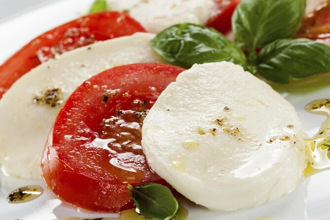 Cooking class with Pasta, mozzarella and Tiramisu with wine - Fresh Mozzarella: The Skill That Makes Everything Else Make Sense