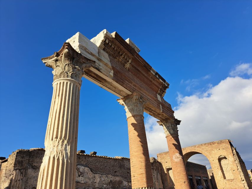Day Trip to Pompeii & Vesuvius from Naples - Price and value: what you pay, what you still need to budget