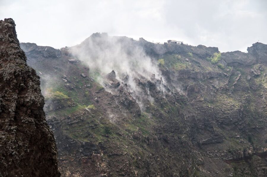 Discover Mt. Vesuvius: Private 3-Hour Tour from Pompeii - Meeting outside Circumvesuviana and the Villa dei Misteri connection