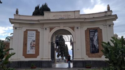 Ercolano: Herculaneum Skip-the-Line Ticket & Audio Guide