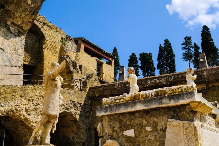 Ercolano: Herculaneum Skip-the-Line Ticket & Audio Guide - Walking the ruins: alleys, theater clues, and your own pace
