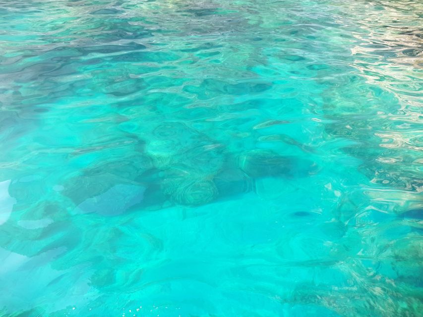 Esperienza Privata a Capri in Barca con Gozzo Classico 3H - Cala di Matermania and Gennarino Scugnizzo, the best water breaks
