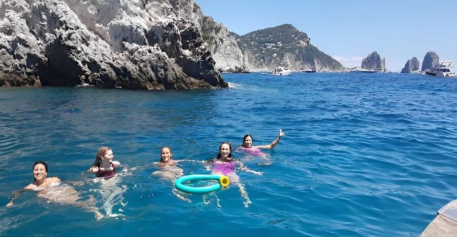Esperienza Privata a Capri in Barca con Gozzo Classico 3H - Piazza Angelo Ferraro is the anchor point, so show up early