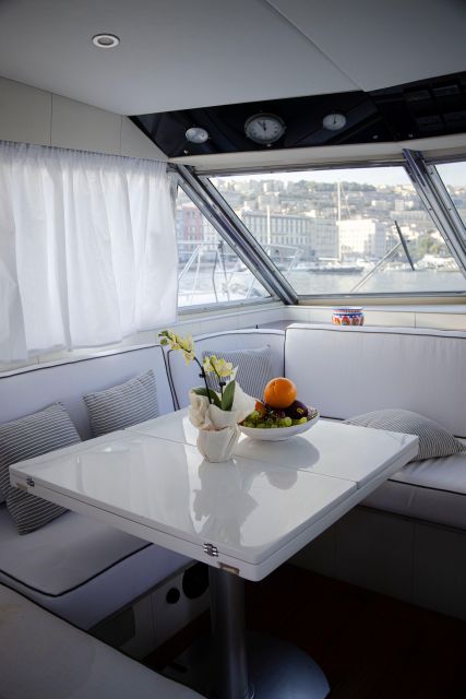 Experience Luxury at sea: Rent your yacht - Choosing the route: Capri, Ischia, Procida, or the Amalfi Coast