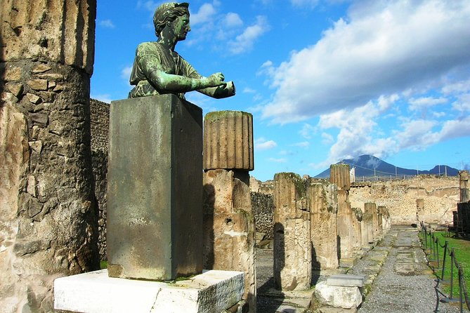 Explore Pompeii & Amalfi in One Day from Naples with Free Time - Amalfi free time (1 hour 30 minutes): what you can realistically do