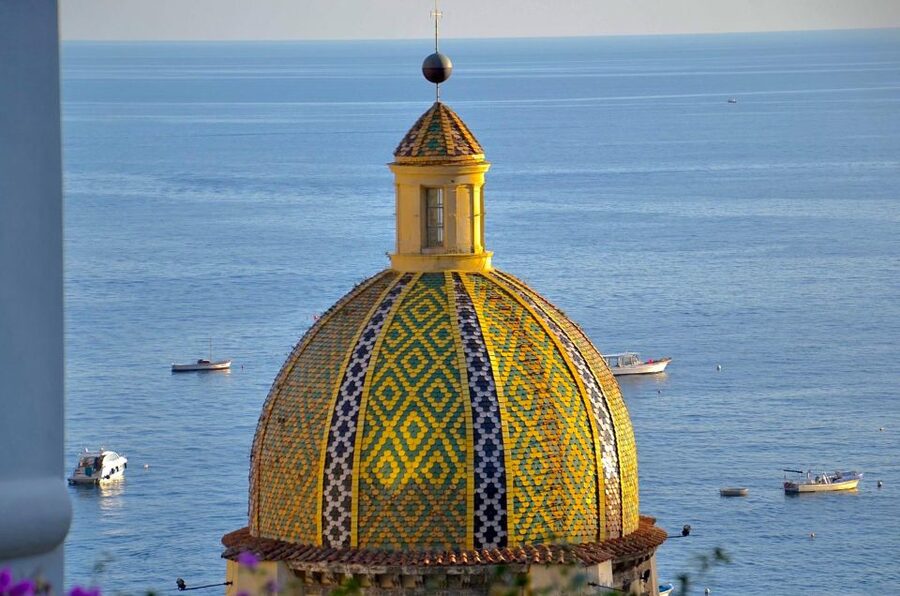 From Amalfi: 7H Amalfi Coast - Group Tour by boat - Sailing out of Amalfi, then reaching Positano while it is still calm