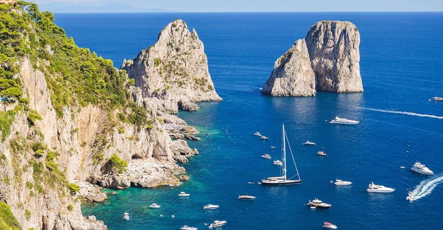 From Amalfi: Day Trip to Capri Private Boat Tour with Drinks - Sirenuses to Li Galli: the start of the scenery show