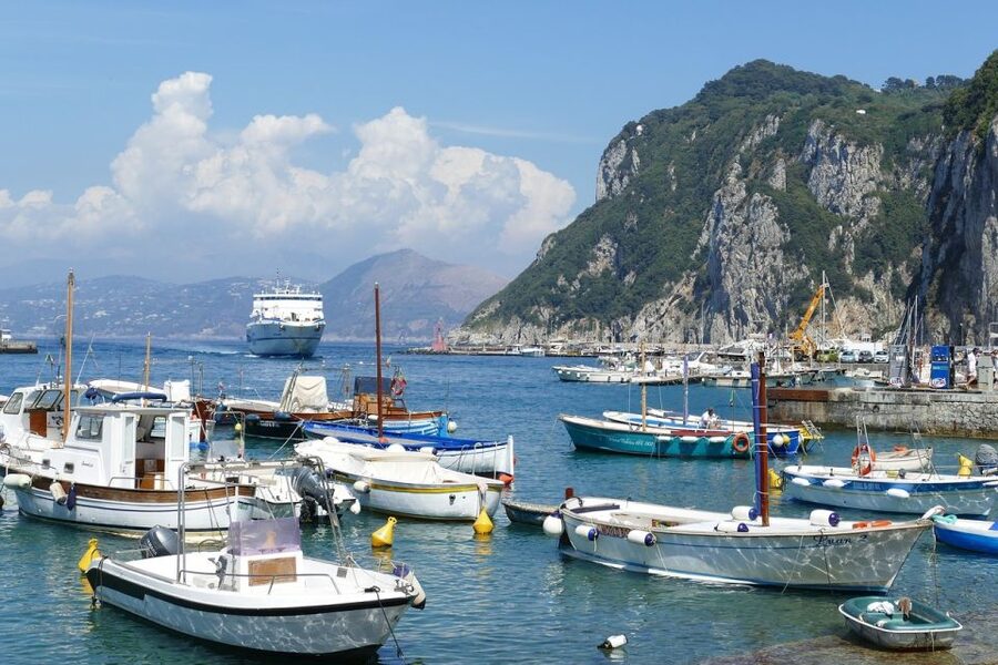 From Amalfi: Li Galli and Capri Islands Boat Tour - Why this Amalfi boat day beats the usual Capri routine