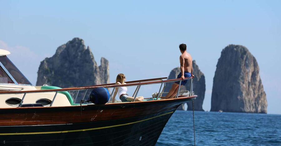 From Amalfi: Li Galli Islands and Capri Full-Day Boat Tour - Capri in 2.5 hours, and how to use your time wisely