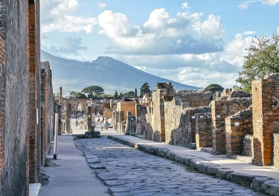 From Amalfi: Pompeii and Mount Vesuvius Private Day Trip - Why a private Pompeii plus Vesuvius day feels better than a bus day