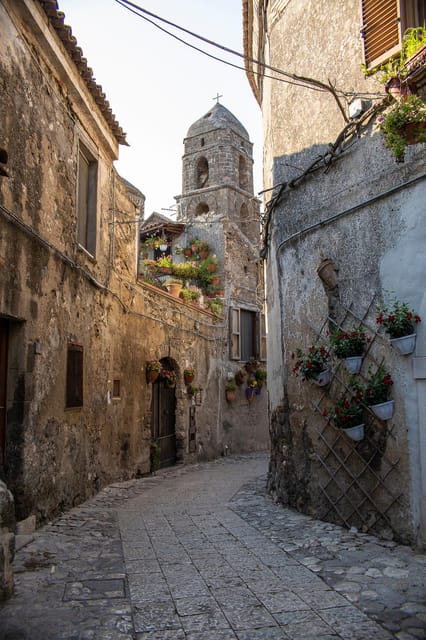 From Caserta: e-bike tour and visit to Casertavecchia - Safety and road sharing: the one part you should take seriously