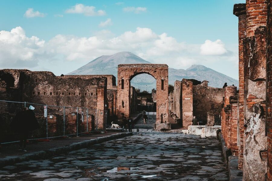 From Herculaneum to Pompeii: Audioguides + Entrance Tickets - Pacing a 7-Hour Self-Guided Day (What to Expect)