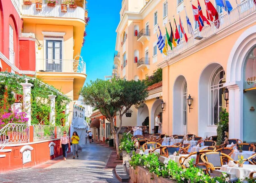 From Naples: Amalfi Coast Day Trip with Sorrento & Positano - Sorrento Free Time: Limoncello Samples, Sea Views, and What to Do With 80 Minutes
