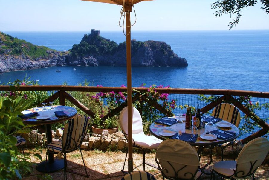 From Naples: Amalfi Coast Deluxe Private Tour - Sorrento: Elegant Streets, Easy Shopping Time, and a Good Starting Point